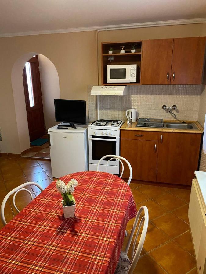 Hajnal Apartman Hajdúszoboszló Buitenkant foto