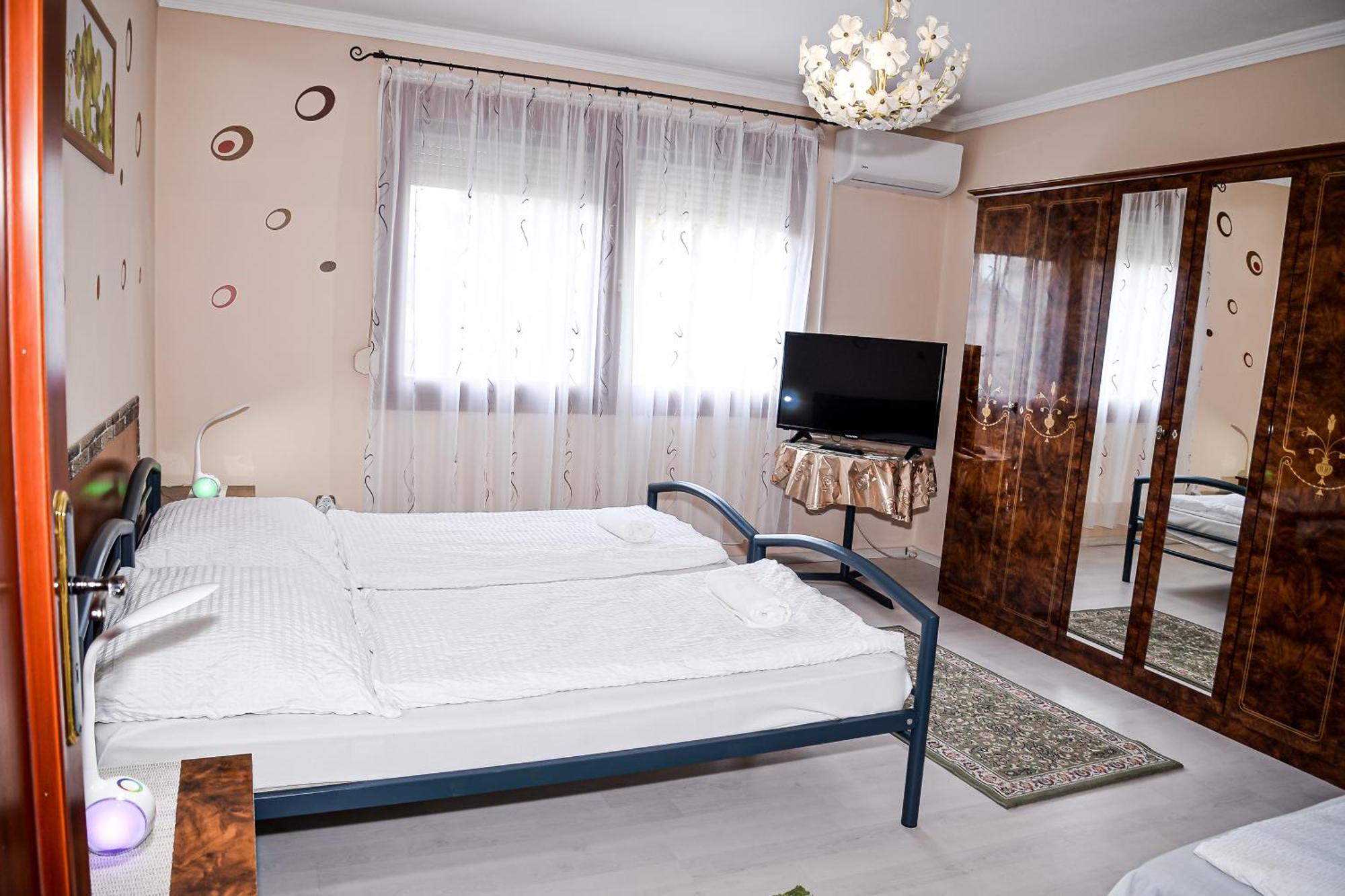 Hajnal Apartman Hajdúszoboszló Buitenkant foto