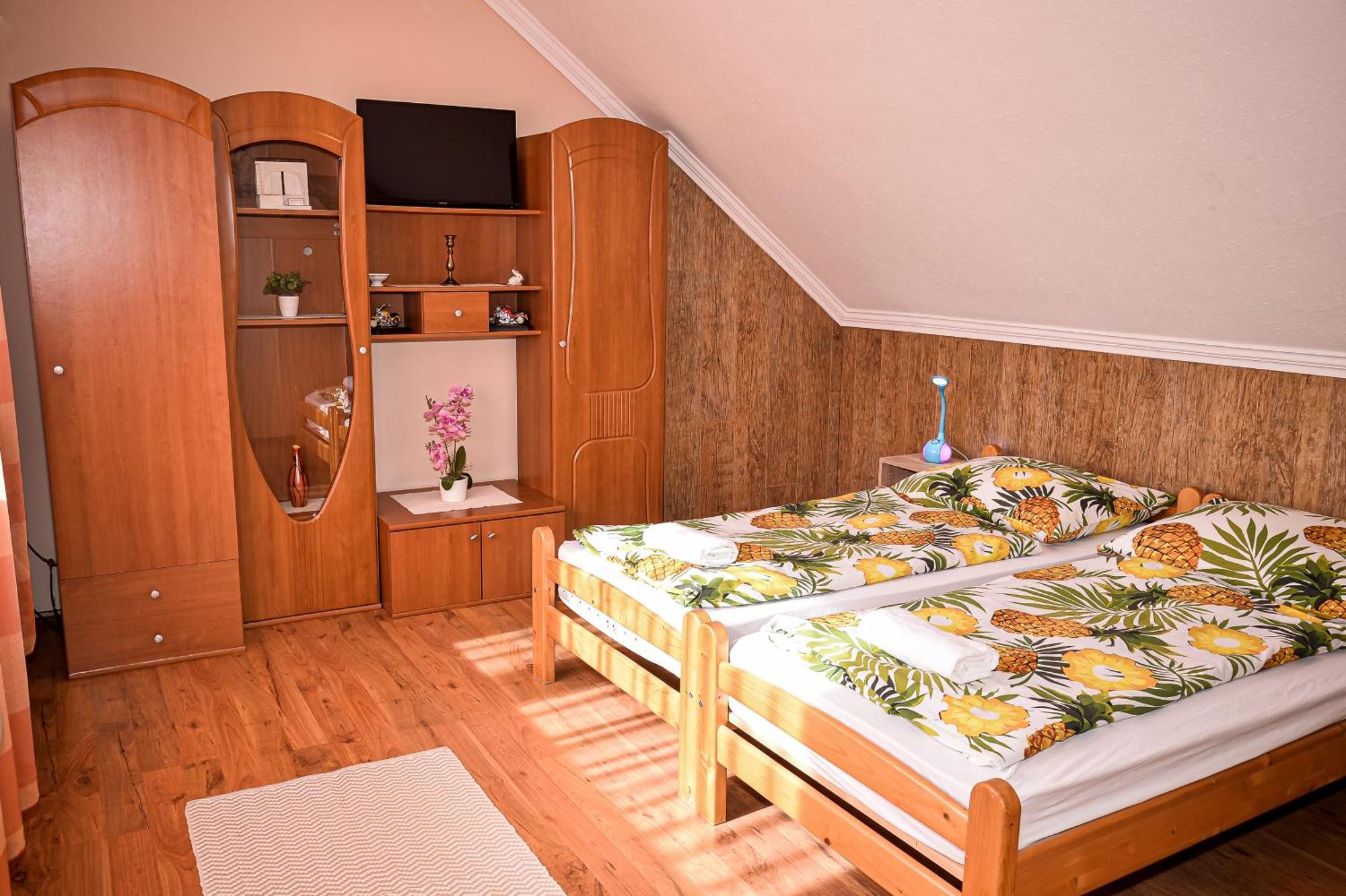 Hajnal Apartman Hajdúszoboszló Buitenkant foto